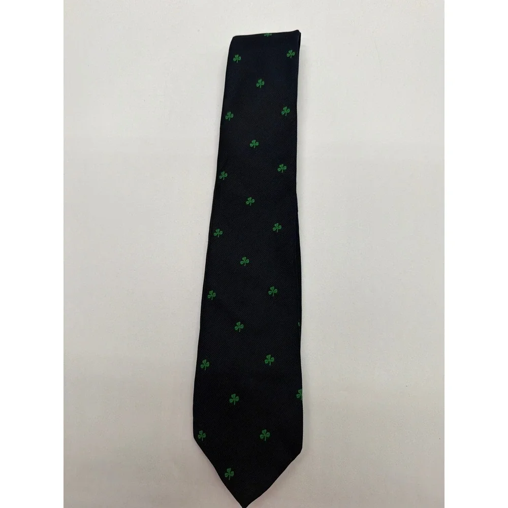 Vintage Marshall Fields Mens Navy Blue Green Shamrock Clover Polyester Tie USA